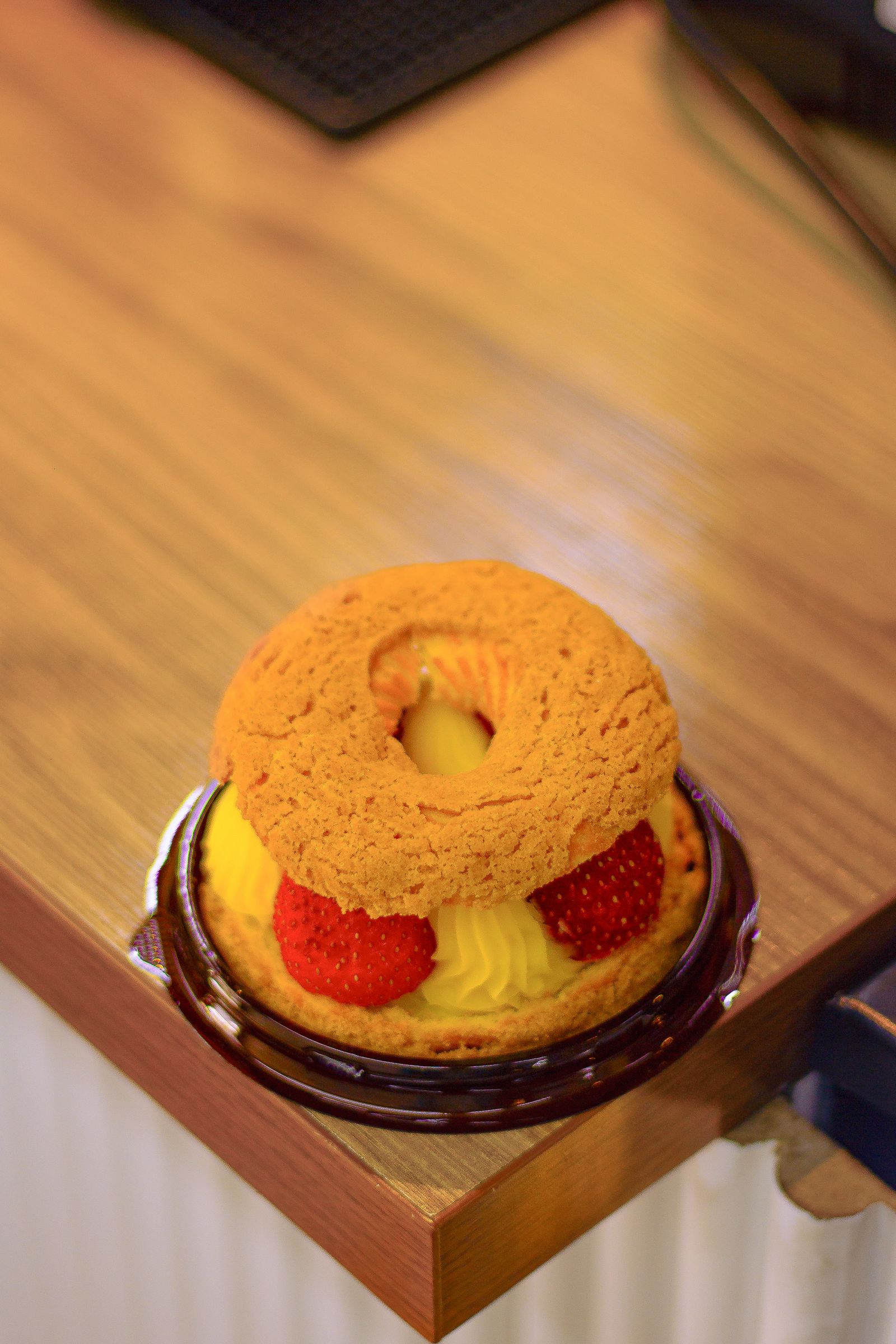 Easy Fresh Cream Dessert — illustrative photo